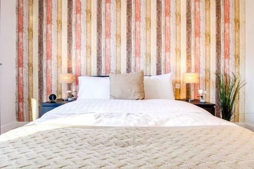 Canal View Luxury Apartment Business Free Parking