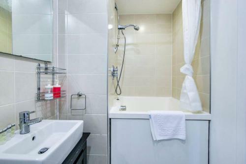 Canal View Luxury Apartment Business Free Parking