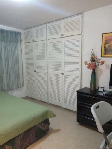 Cuarto Amplio Con Ba�o Privado.