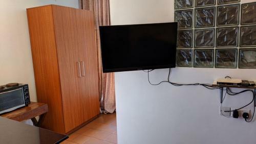 A Lovely Studio Apartment With Gym And Pool Access