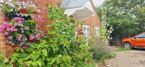 Sherwood Bungalow 3 Bedroom Entire Property