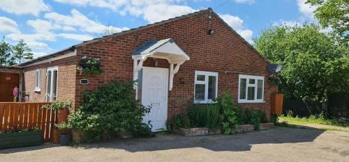 Sherwood Bungalow 3 Bedroom Entire Property