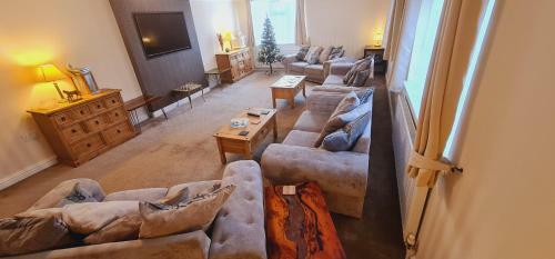 Sherwood Bungalow 3 Bedroom Entire Property