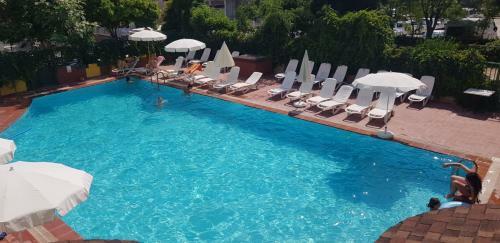 Uslan Hotel