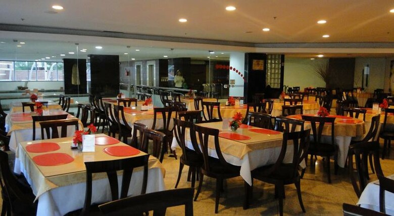 Hotel Plaza Praia Suites