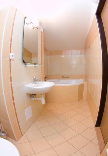 Hotel Babsk�