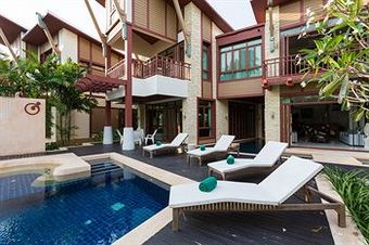 Amatapura Beachfront Villa 12