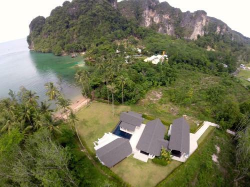 Villa The Beach House