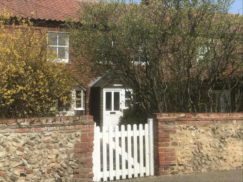 Lovely 3-bed Cottage In Brancaster Staithe