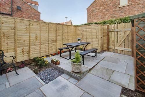 9 Orchard Mews