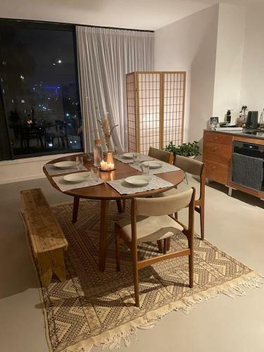 Beautiful Apartment, Prime Location