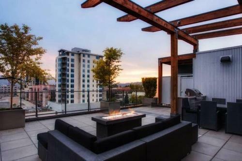 Apartamento The Blue Haven Knox View Kelowna Downtown Condo