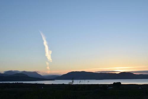 Tigh Eilidh (the Cabin On The Hill)