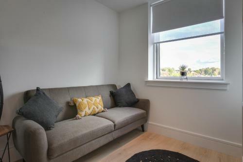 Kings Road Apartments