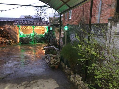 Hostal Guesthouse Batu