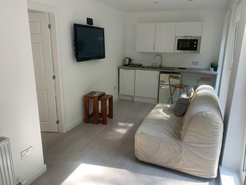 1-bedroom Apartment Next To University