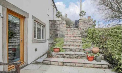 Stunning 1700?s Cottage With Unparalleled Views.