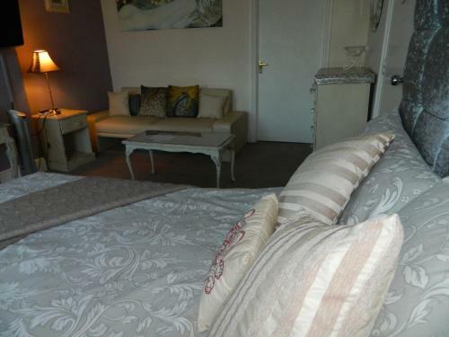 Hostal Stoneway Guest House