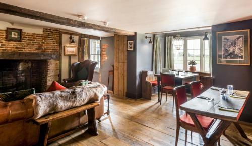 Posada The Brisley Bell