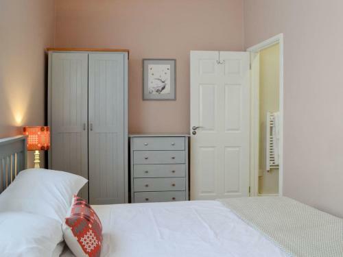 Flat 1
