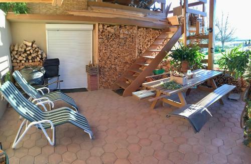 Entire Loft Close To Beautiful Logar Valley