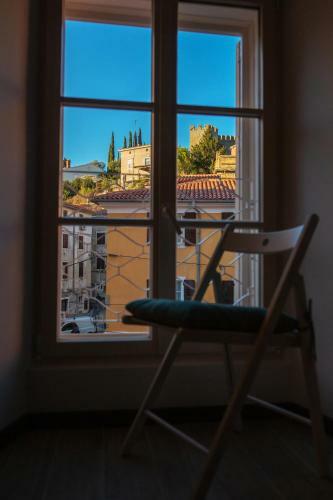 Azzurro Apartment