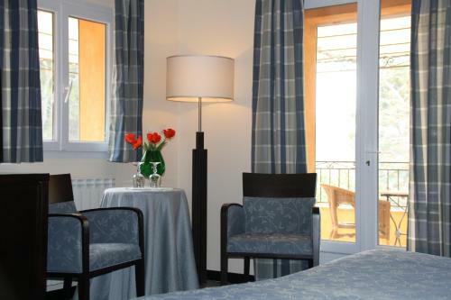 Hotel H�tel Le Rocher