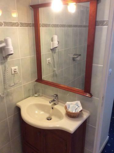 Hotel H�tel Le Rocher