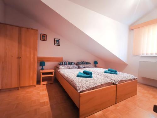 Hostal Apartments Prima Z