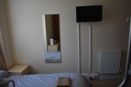 Hostal Three Piers Guest House
