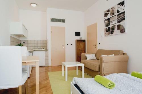 Apartments Artemus Music
