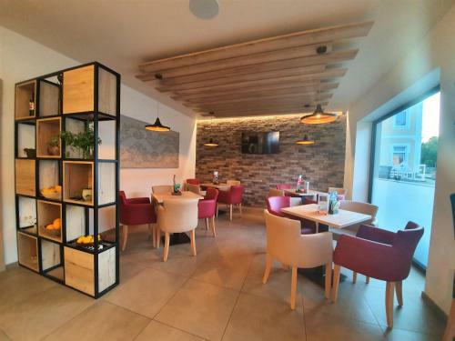 Hostal Rooms S Center