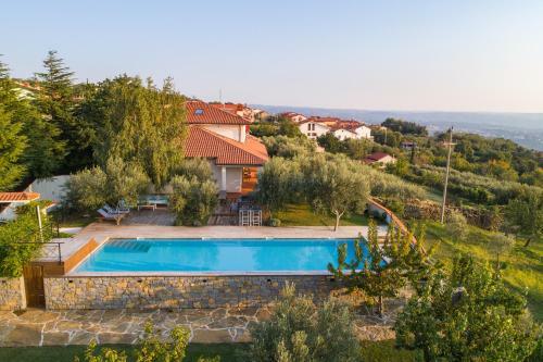 Villa Emi
