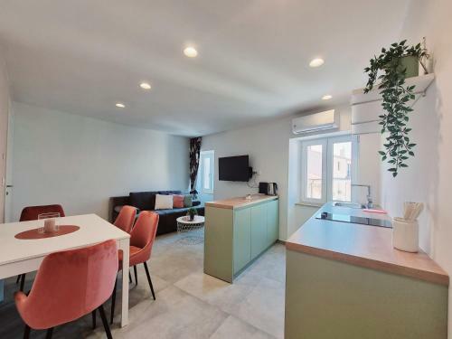As Deluxe Apartments