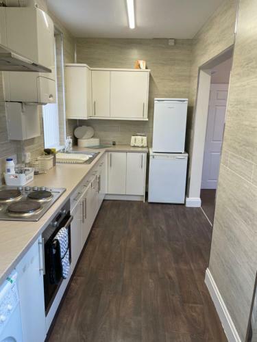 Spacious And Stunning 4 Bed House In Blackpool