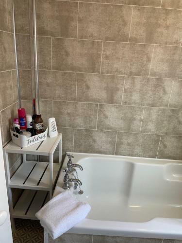 Spacious And Stunning 4 Bed House In Blackpool