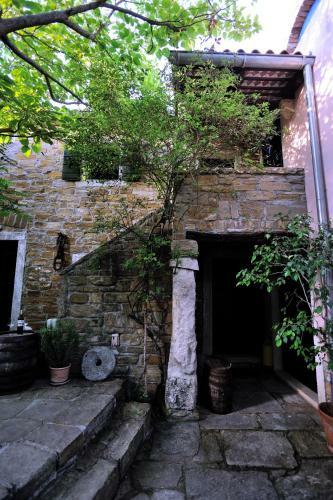 Hostal Traditional Istrian Stone House