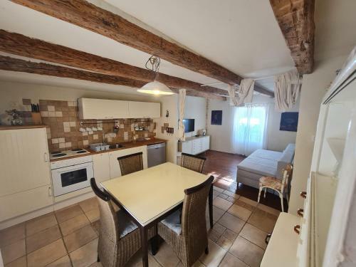Seabed Apartma