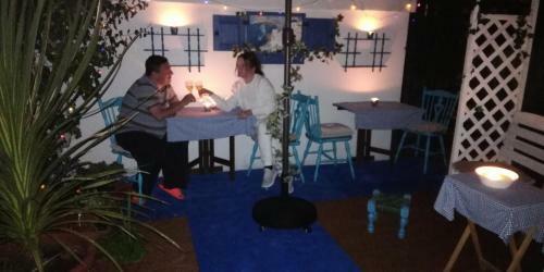 Hostal Northdene Theatre Hotel
