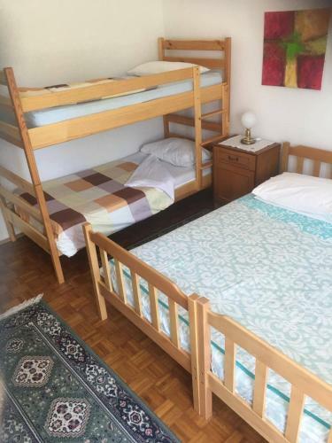 Hostel-sezanalokev B&B