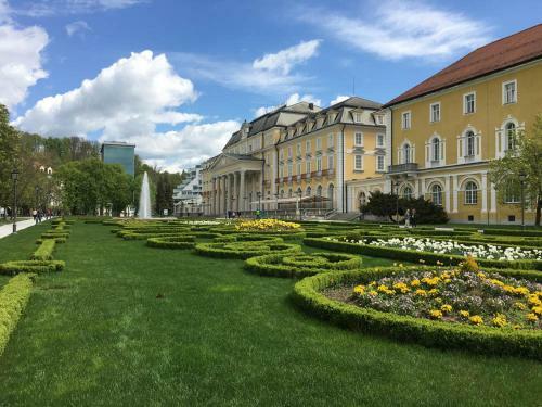 Apartma Vrtnica, Vila Golf