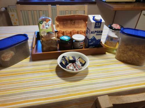 Apartment Sopar