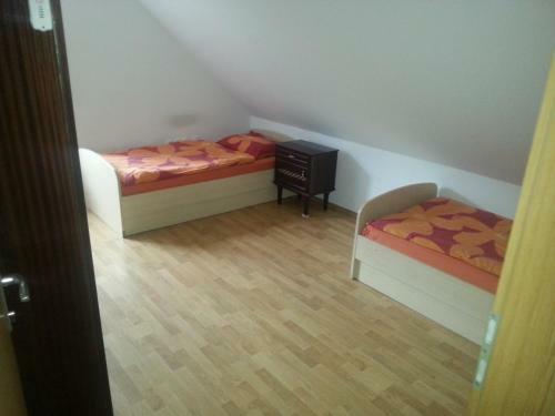 Apartamento Tomdva Ravne