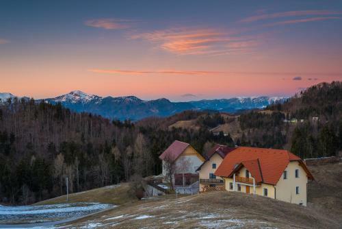Apartamento House On The Hill (Hi?ka Na Gri?u)