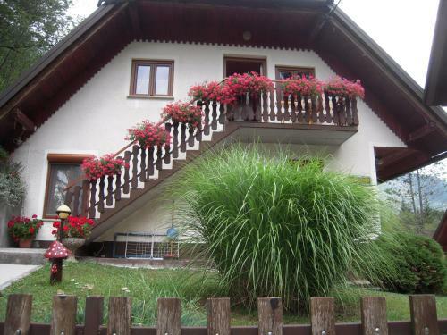 Hostal Apartmaji In Sobe Cuder