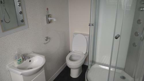 Hostal Shaftesbury Hotel