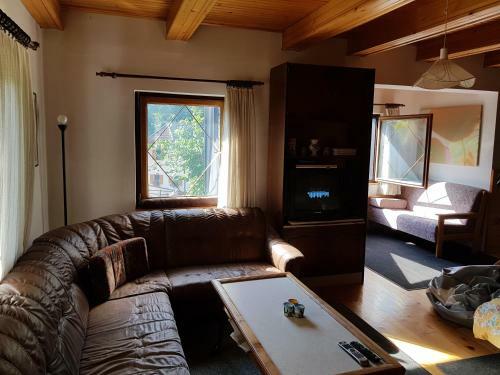 Stress-less House
