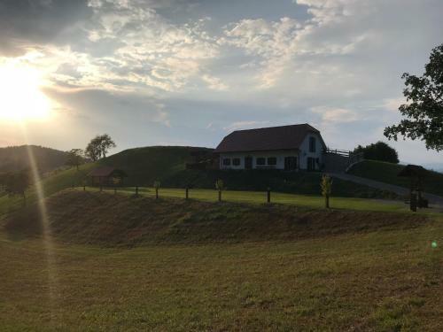 Agroturismo Tourist Farm Artisek
