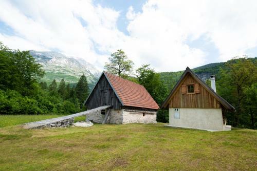 Cottages Kravanja