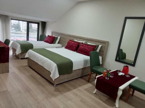 Hotel Kurt Otel